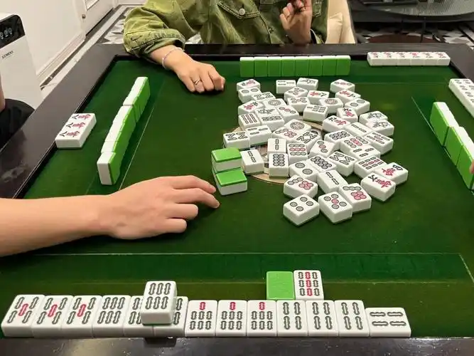 清一色单钓自摸三花集齐