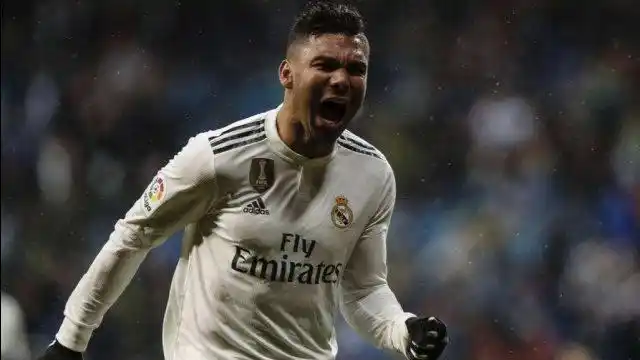 皇马中场屏障!强悍后腰卡塞米罗超强攻防集锦!