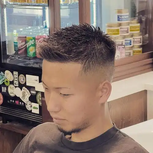 超级帅气的男士发型飞机头背头时尚烫发适合大多数男士