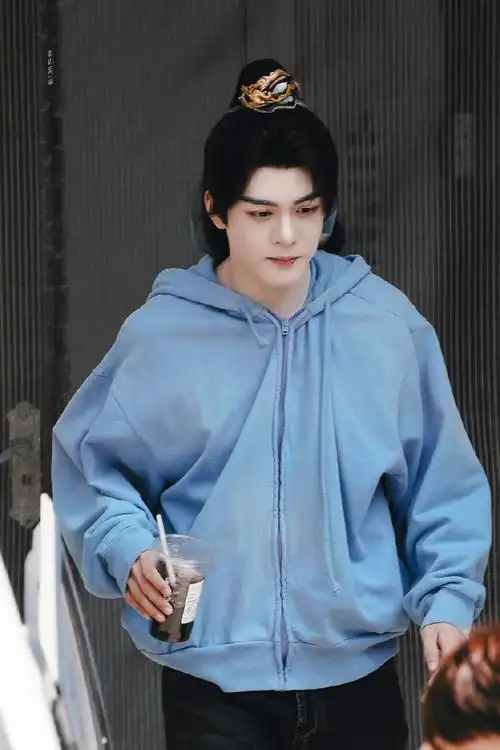 #曾舜晞紫刘辉##曾舜晞云秀行#