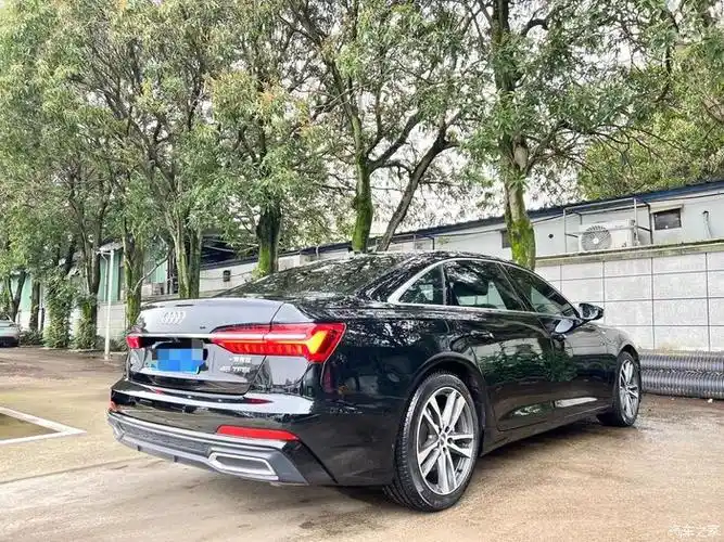 新货到店19年底20款奥迪a6l45动感20t高功配