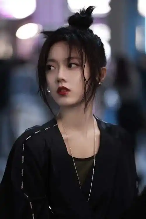 票房破11亿,庄达菲晋升,00花时代来得好快|童星|徐克|张子枫|大数据