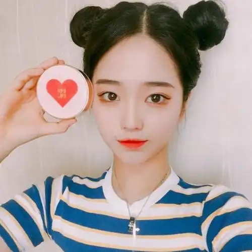 双丸子头小可爱女子头像