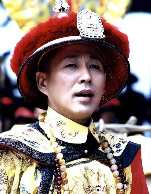 回顾陈道明专耕于慈善事业对娱乐圈乱象零容忍让女儿成他骄傲