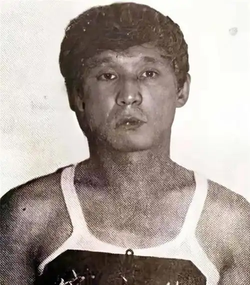 "第一杀手"李正光:助乔四称霸东北,逃亡十年成北京最大黑社会_网易