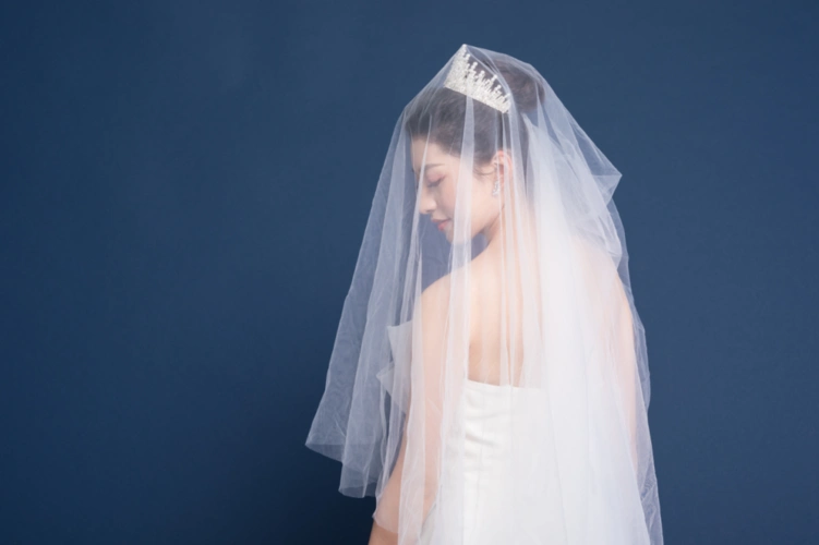 婚纱抠图,在ps里抠图有透明度的婚纱_www.16xx8.com