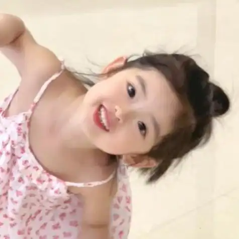 可爱加搞怪的小孩子头像月亮和星星会不会互道心事