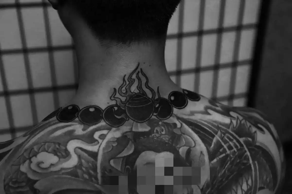 日式项链纹身-宝珠纹身-日式传统纹身 5个多小时完成的一串珠子.