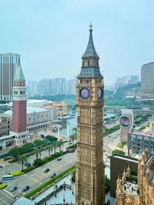 澳门康莱德酒店大本钟景观的豪华套房超赞