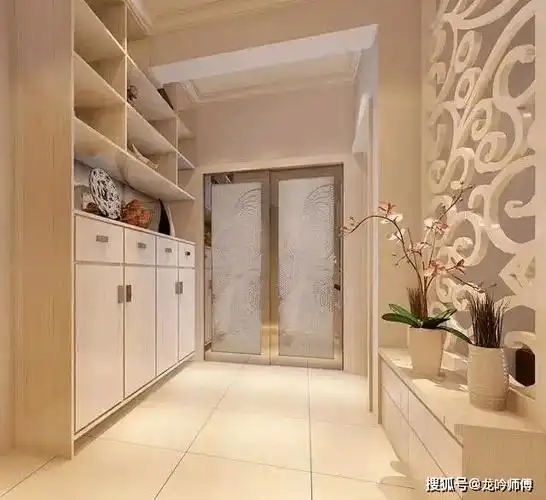 龙吟师傅:家居中灯饰装修需要注意的风水(一)_灯光_光线_客厅