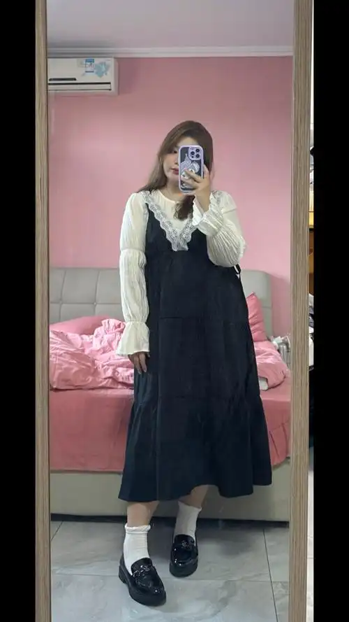 来更新啦宝宝们体重:165身高:165腰围:99 胸围:97——这是一件假两件