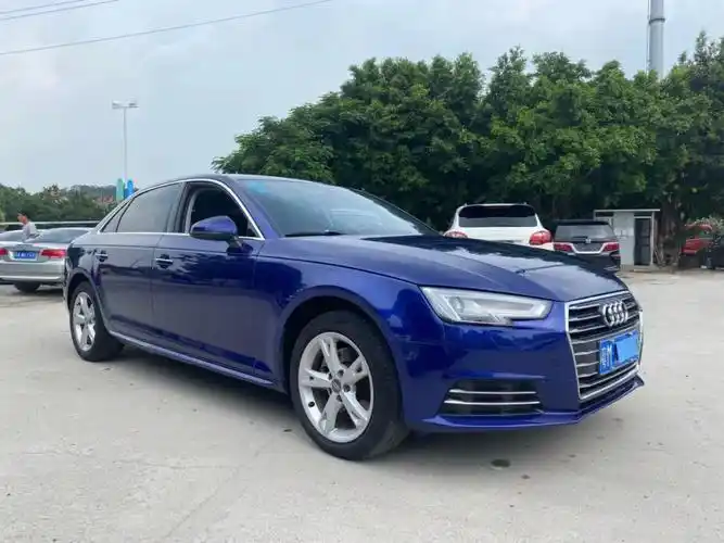 2017年奥迪a4l粤m