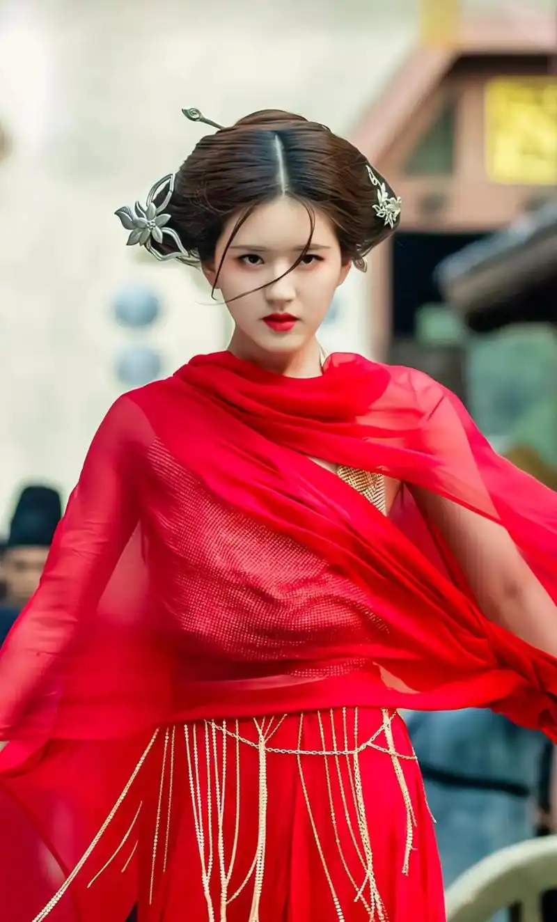 是鲜衣怒马陈芊芊,是大唐公主李乐嫣,是风华绝代白风夕,是爱与 - 抖音