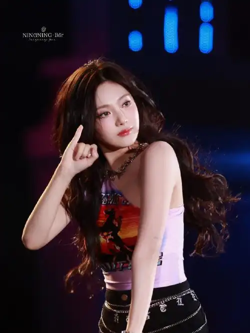 宁艺卓1023生日快乐