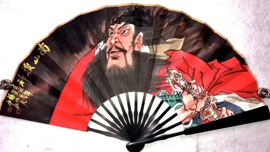 端午节摇起钟馗扇子即解热又有驱五毒之意