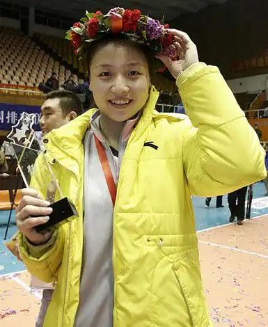 魏秋月简介姓  名: 魏秋月 (wei qiuyue)国家/地区:中国性  别: 女