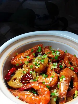 原创没有干锅也能做出美味的干锅香辣虾自家做的干净卫生更实惠