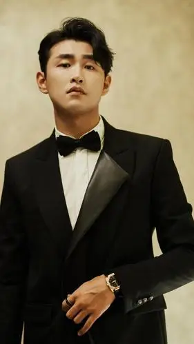 演员王彦霖,电视剧《楚乔传》认识他,特技铁门槛带给我们欢乐