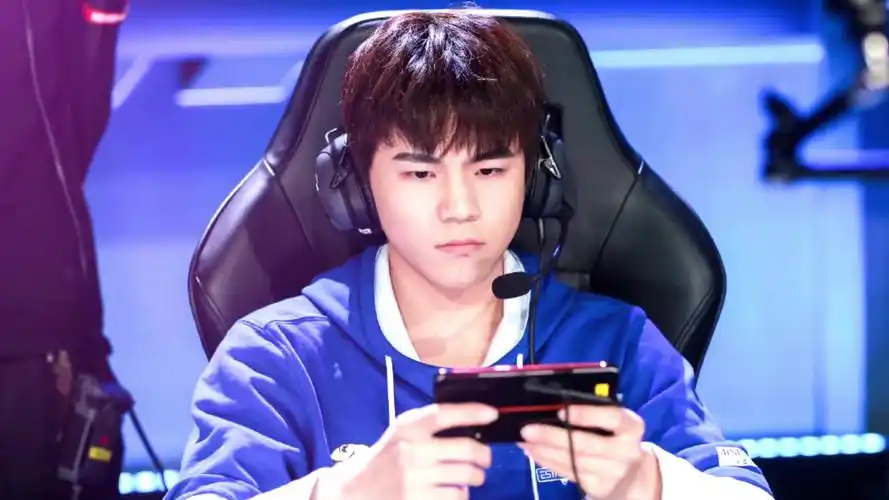 【诺言/猫神/橘子】estarpro电竞美男