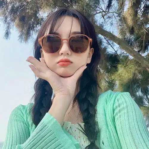 墨镜女头像高清黑发淑女图片