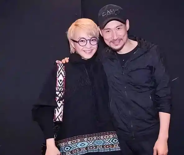 "香港公主"陈慧娴:唱片销量吊打梅艳芳,却因乐坛黑幕宣布隐退_首歌