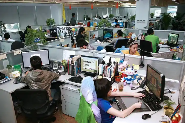 社会学家发现,在大的集体办公室上班容易导致离婚