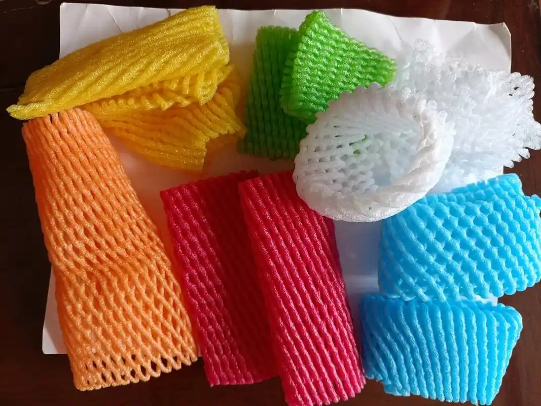 变废为宝 用空矿泉水瓶和水果网套,可以做美丽的小花篮