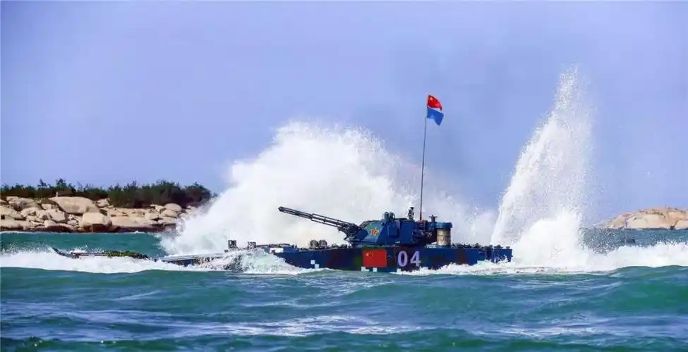 19岁参加国际军事比赛并荣立个人二等功帅恩施小伙