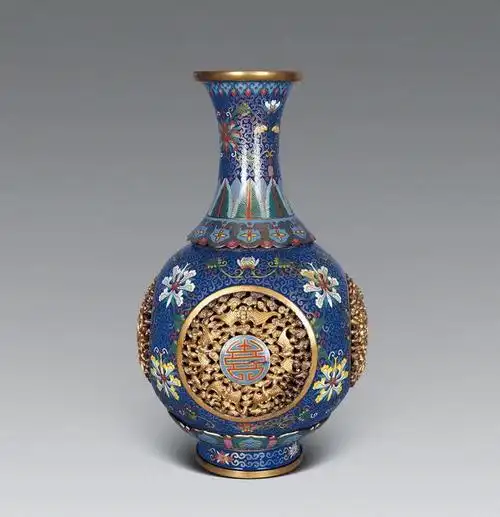 中国历史上精美的瓷器太多太多了,品种分为黑瓷,青瓷,白瓷,而今天咱们