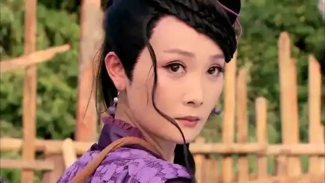 孙二娘为了去见武松,竟不顾丈夫的劝阻,没想到丈夫竟被气哭