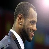 詹姆斯头像超清霸气图片【点击鼠标右键下载】