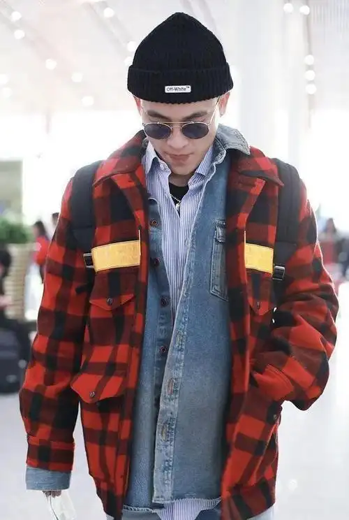 欧豪男友风穿搭真的帅休闲装都挡不住好身材很难不吸引人