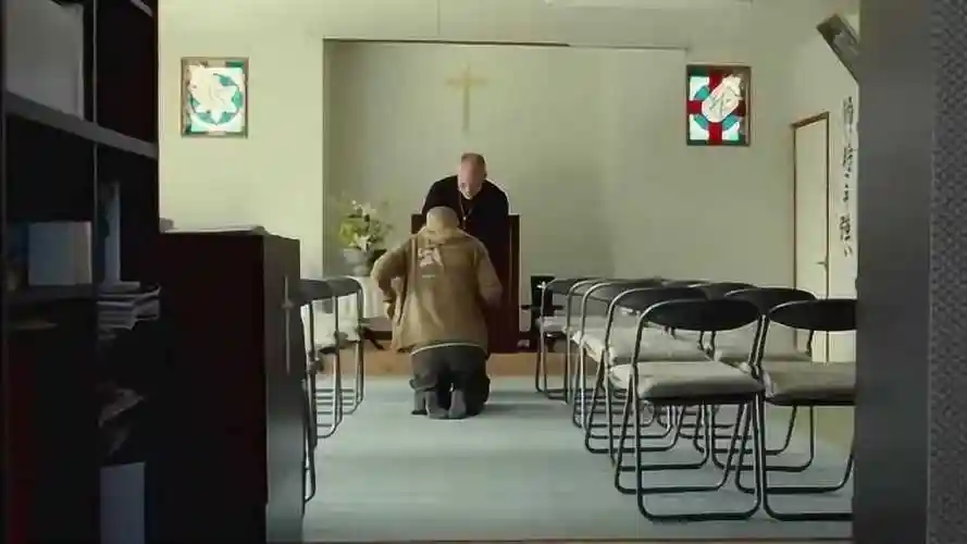 非诚勿扰:秦奋爆笑啰嗦忏悔,神父怎么还跪地求饶了呢