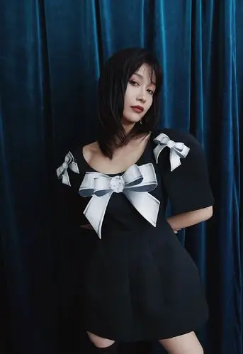 田原黑裙性感甜酷写真图片