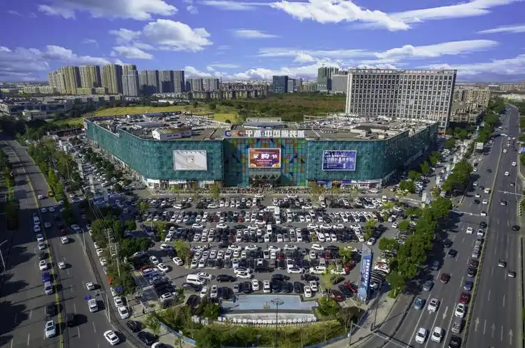 平湖61中国服装城.平湖市委宣传部 供图