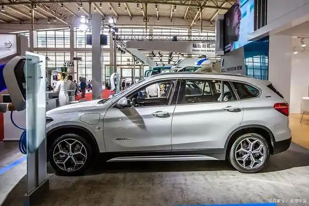 2023款宝马x1实车到店!配2.0t有241马力,空间出众,成为热门之选