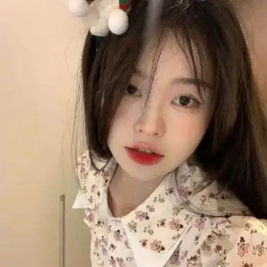 可爱女孩卖萌头像萌图片-女生头像 - 壁纸之家