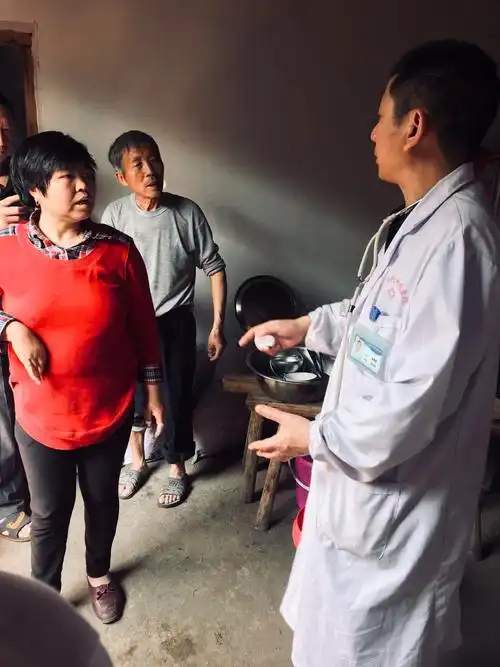 关爱精神病患者走访服务关怀暖人心