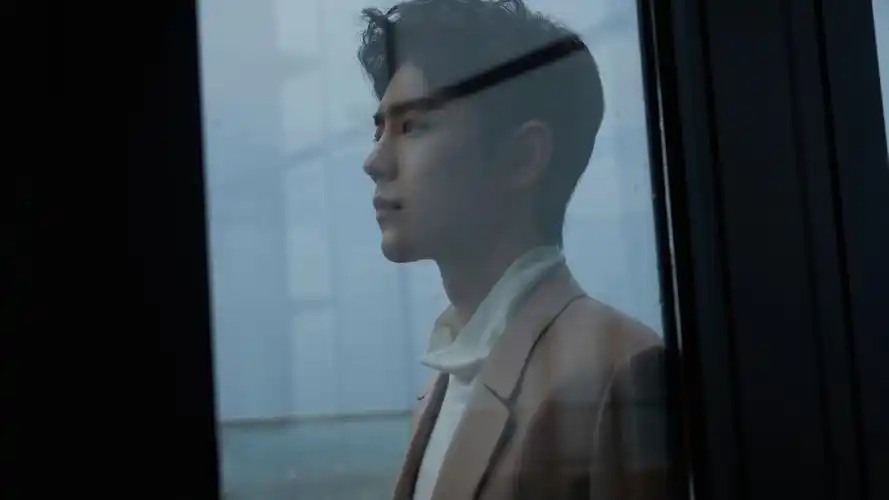 肖战西装高清壁纸