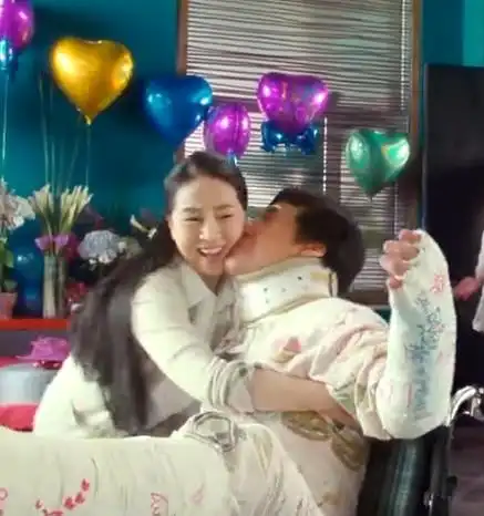 谁抓拍到十二生肖林凤娇出演的一秒