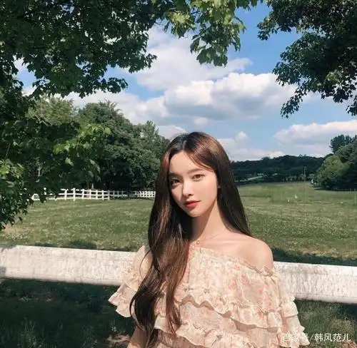 小清新的田园风照片,韩系小姐姐甜美的穿搭,很美丽吖