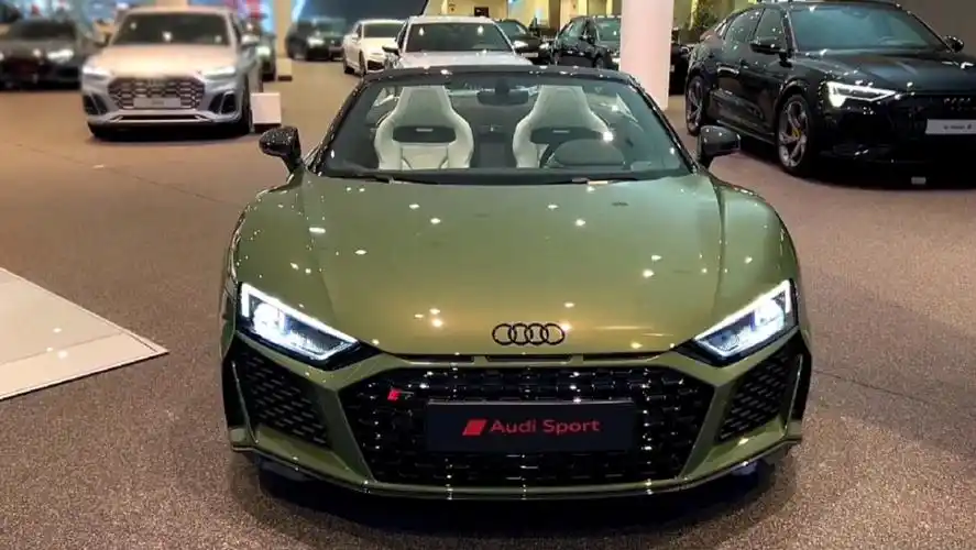 新车赏新,实拍2023款全新奥迪r8内外部细节静态高清展示!太帅气了