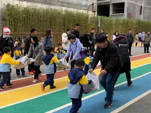 诺金央宸幼儿园第一届亲子运动会