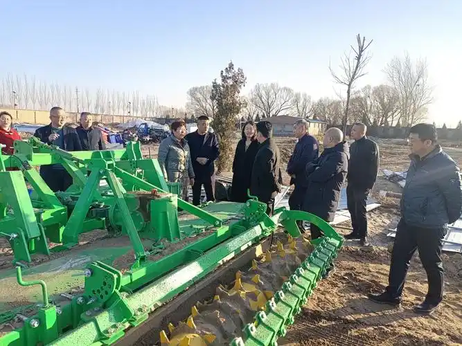省农业机械发展中心副主任张本源赴汾阳市检查指导农机