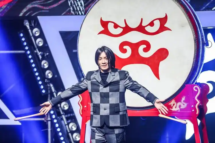 虎牙嘉年华又来了!大仙和不求人再度合作?uzi和药水哥还会来?