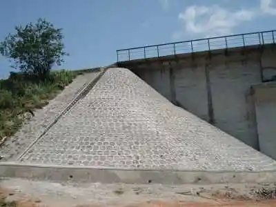 环线44km处桥台护锥加固