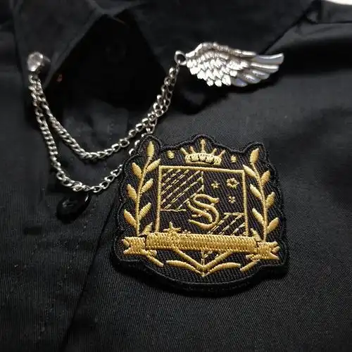 胸针jk徽章胸卡别针学生勋章日系装饰可爱胸针