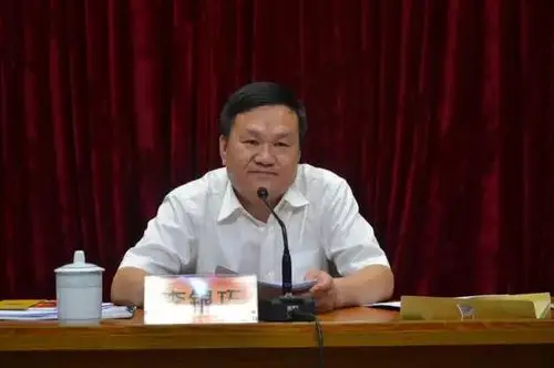 乐清市委常委,常务副市长李银巧强调:一,必须正确认识我市消防安全