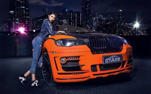 性感车模博弋恬图片高清壁纸7下载