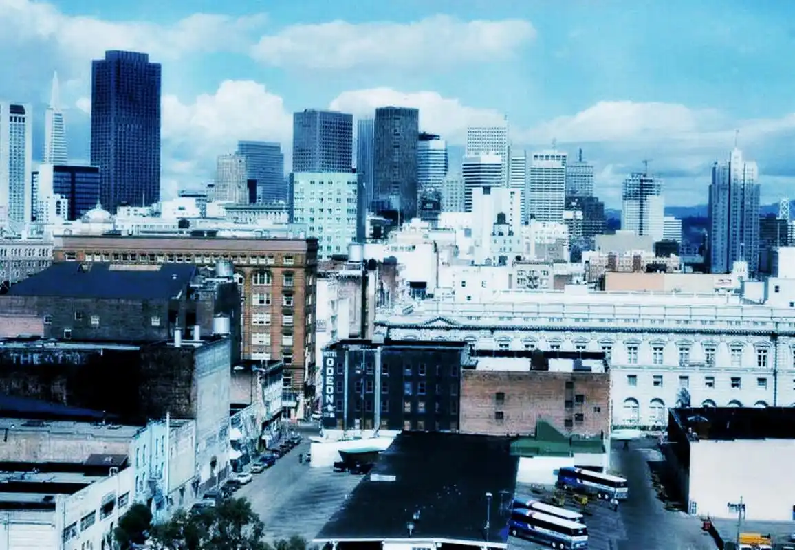 20世纪80年代的美国,公交车上的一起小事故引起了人们的关注.